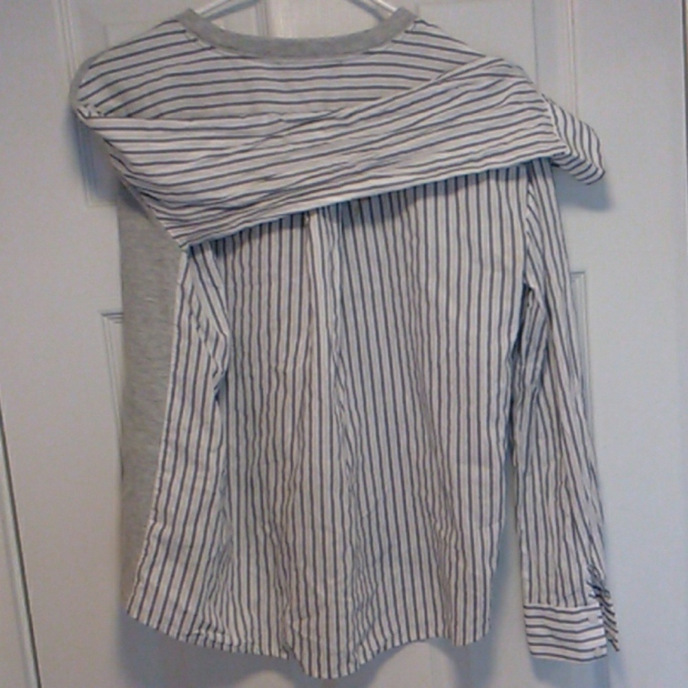 Sweater - Picture 5 of 7